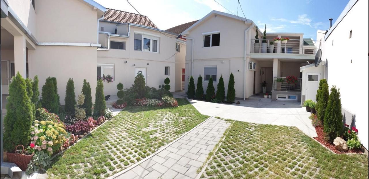 Lovely Private Flats Free Parking Apartment Novi Sad Exterior photo